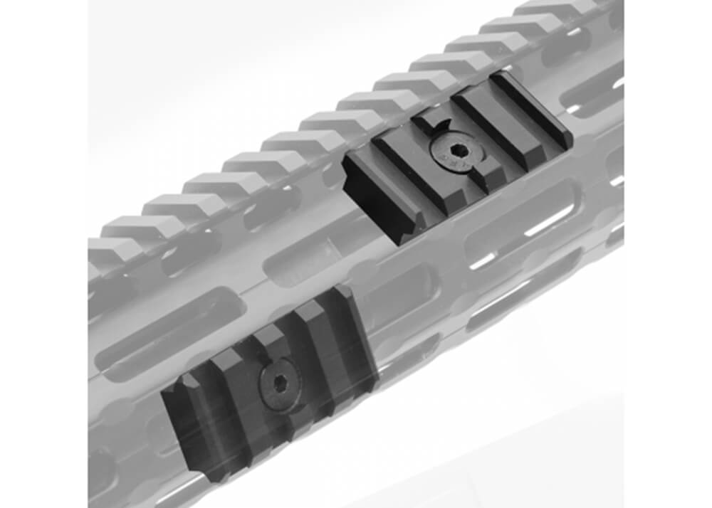 Mounting rail UTG M-LOK 4-slot
